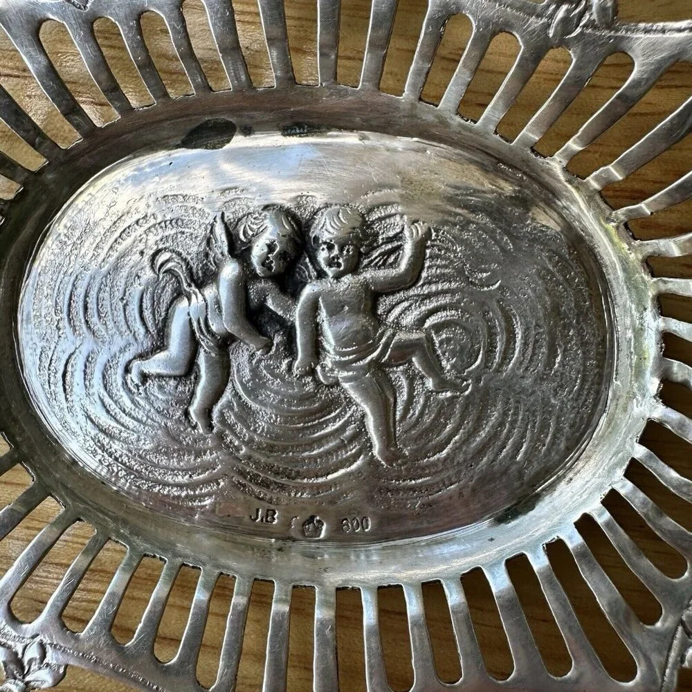 Artisan John Betjemann this antique
